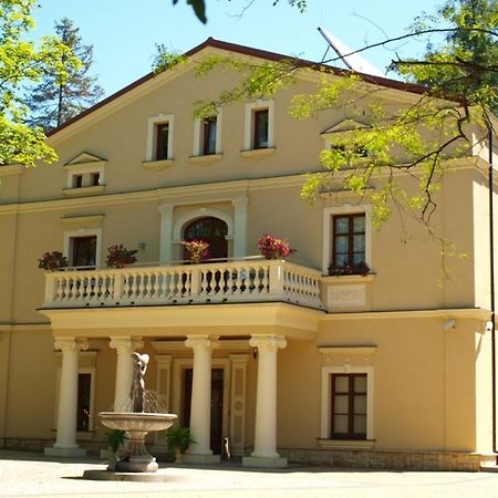 Dwor Debowiec I Esterno foto